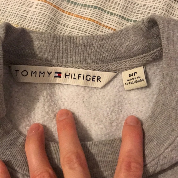 Vintage Tommy Hilfiger crew sweater - Picture 2 of 4